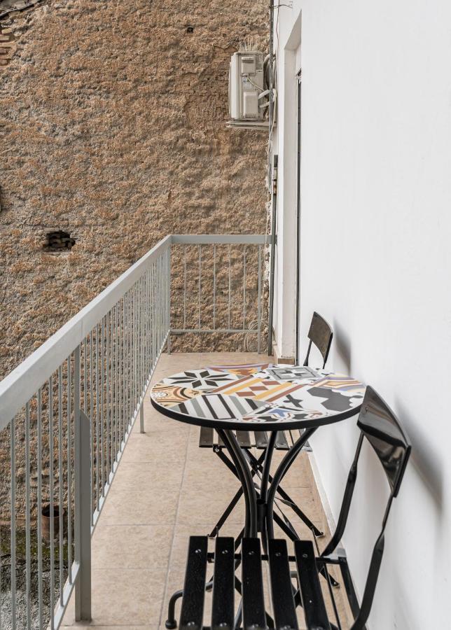 אתונה Spacious 2Bd Apt Next To Metro מראה חיצוני תמונה